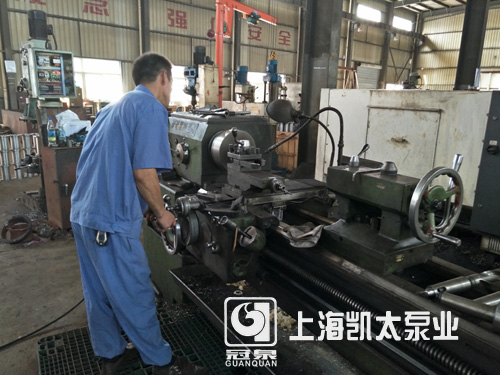 上海凱太泵業(yè)水泵加工現(xiàn)場(6)